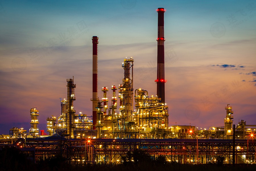 在夜晚，我們怎樣識別哪些燈具是航空障礙燈？