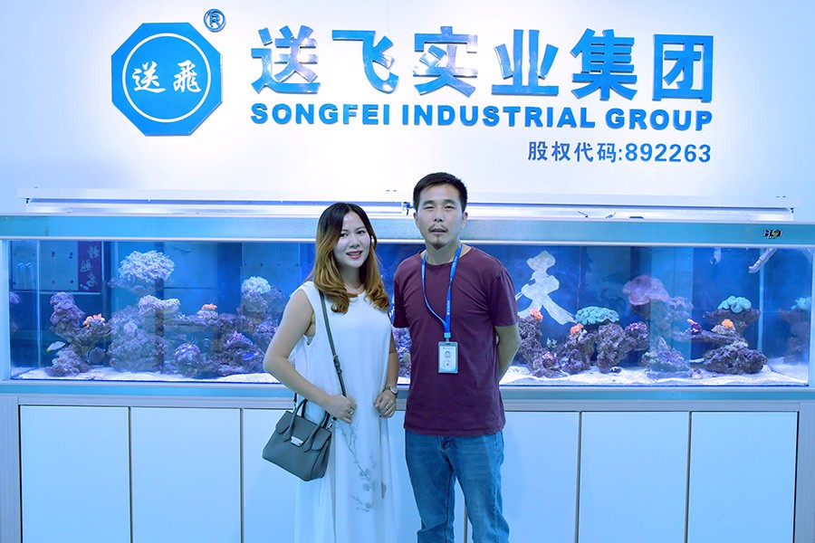 熱烈歡迎臻達燈飾工程領(lǐng)導蒞臨我公司考察！